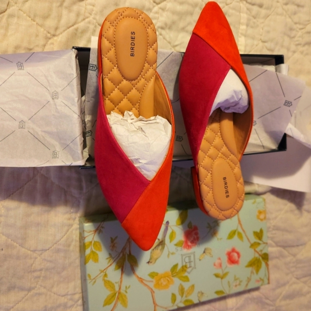 NIB*Birdies✳️The Swan suede slide in fruit punch* size 7